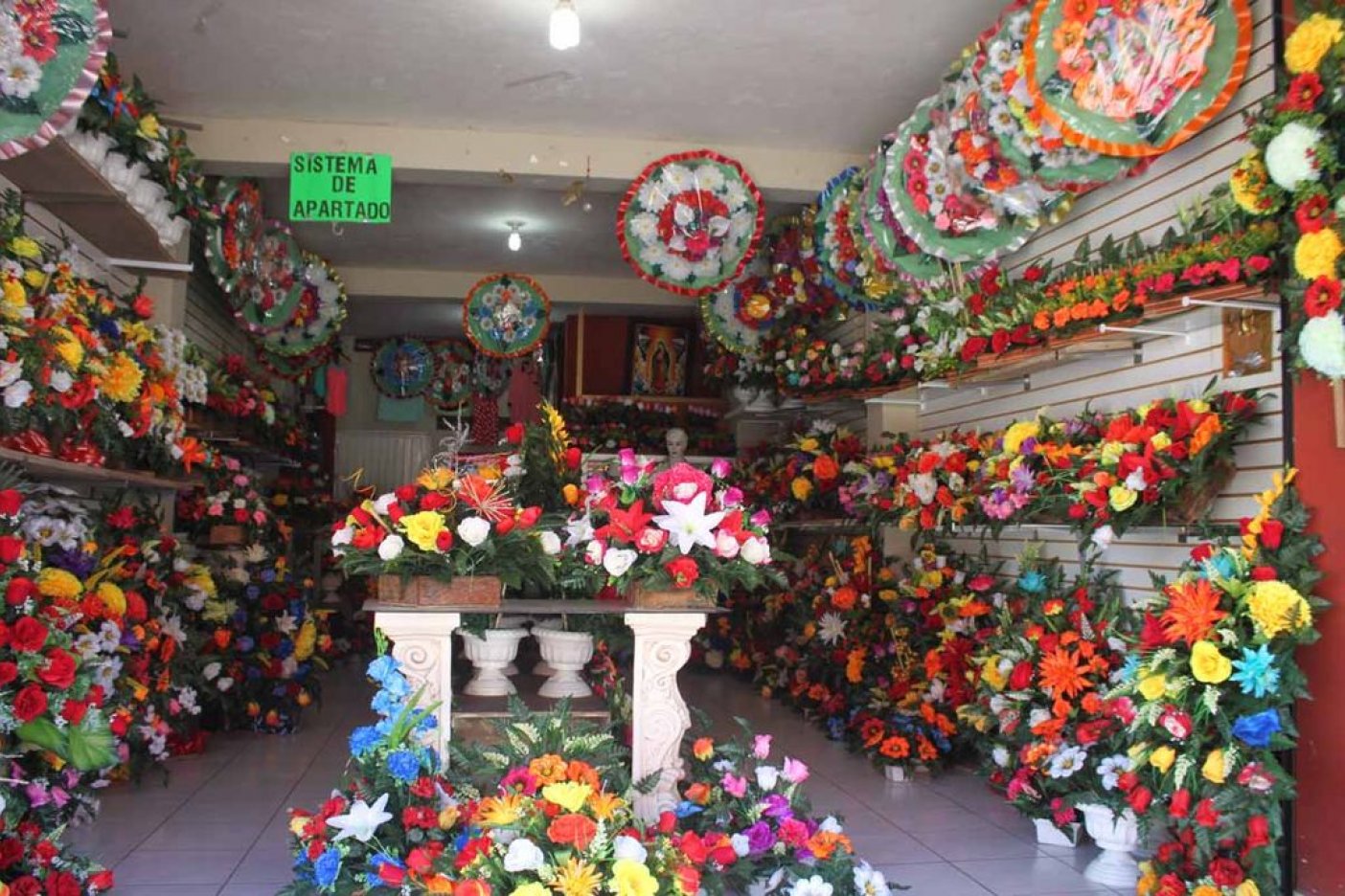 Se abastecen floristas para el Día de Muertos - Noroeste